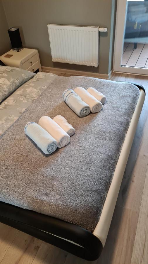 Apartament - Jacuzzi Rzeszow Bagian luar foto
