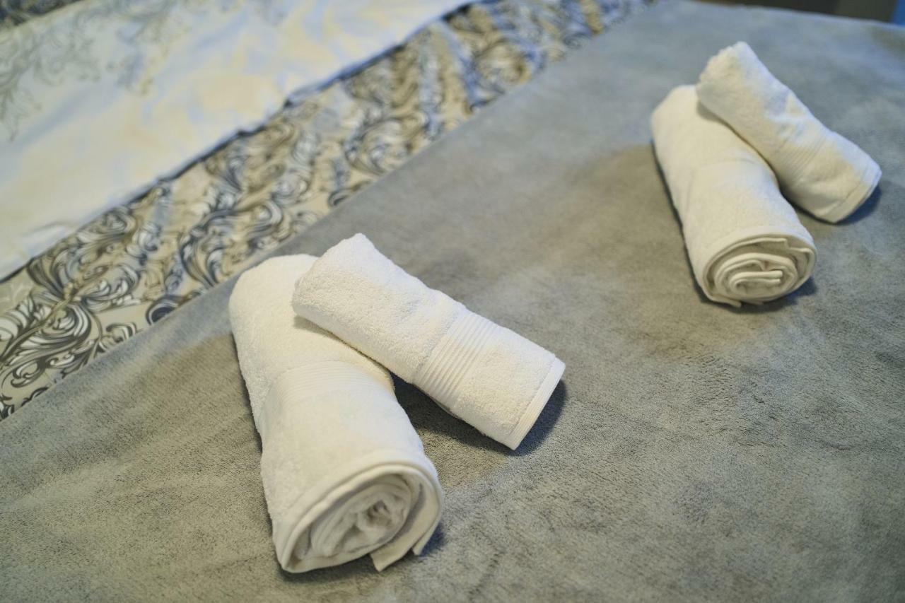 Apartament - Jacuzzi Rzeszow Bagian luar foto