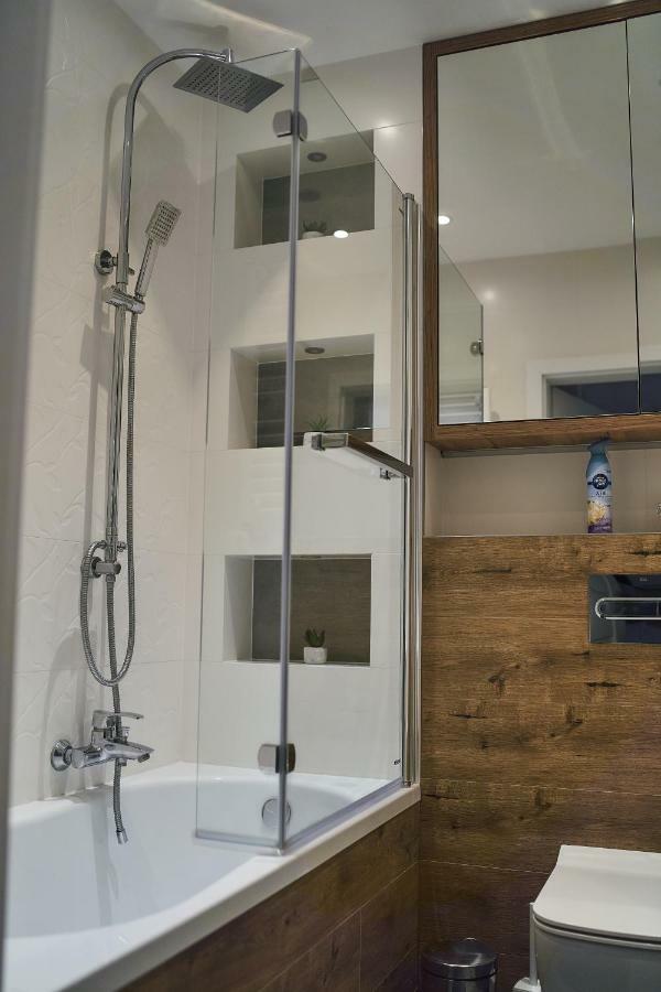 Apartament - Jacuzzi Rzeszow Bagian luar foto